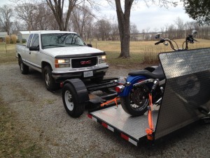 loading truck at roys